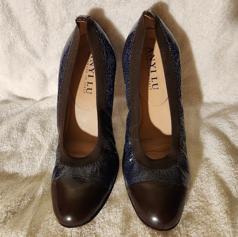 Anyi Lu Crackle Blue patent leather w brown cap ballet pump 37.5